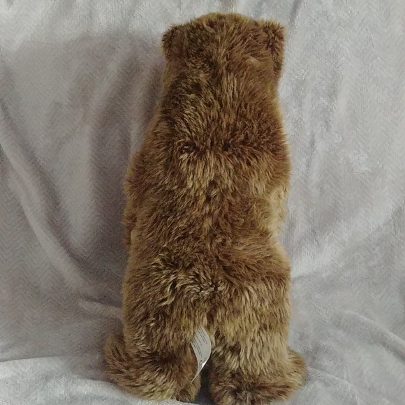 Vancouver Aquarium Grizzly bear plush - Picture 3 of 7
